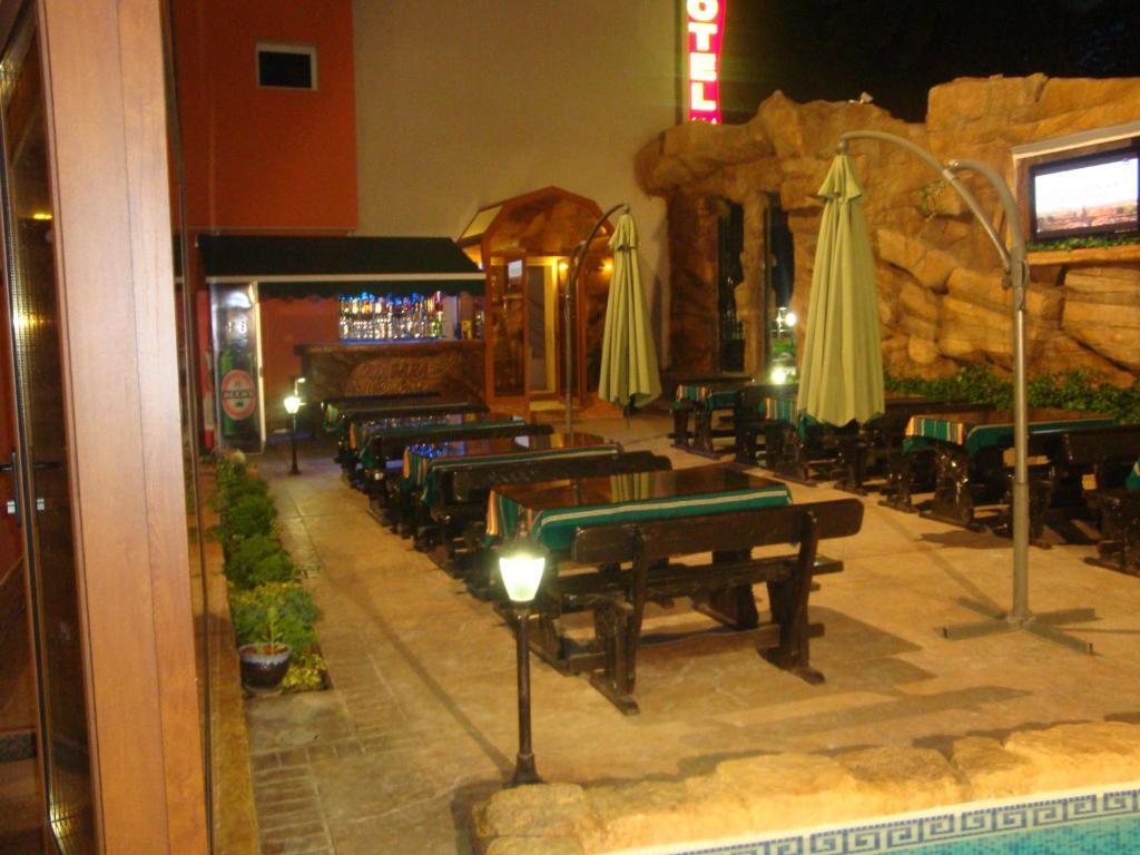 Family Hotel Niagara Varna Extérieur photo